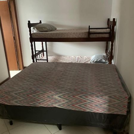 Toninhas 300 Mts Mar Apartment Ubatuba Bagian luar foto